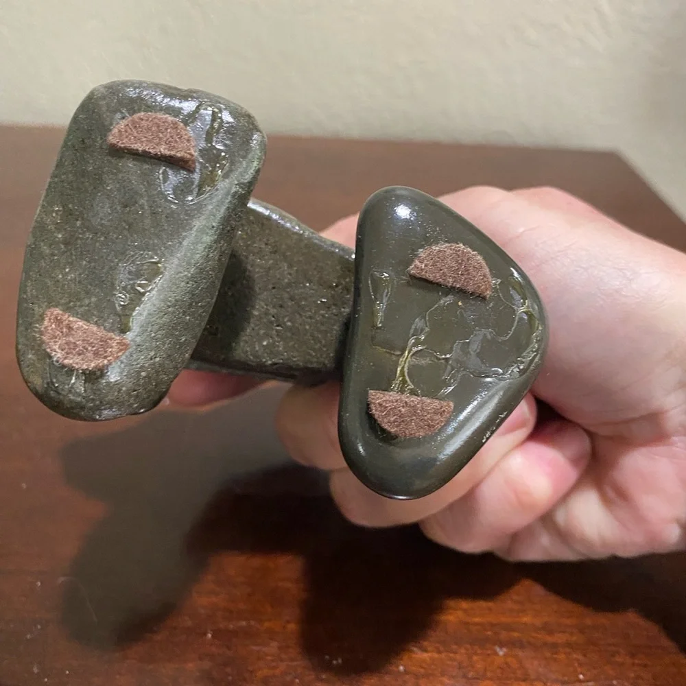 Inukshuk, Natural Stone Sculpture (symbolizes the survival of the Inuit people) - Picture 6 of 11